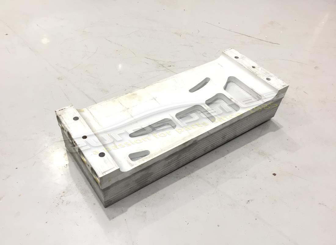 VERWENDETER Ferrari WÄRMETAUSCHER. TEILENUMMER 309825 (1)