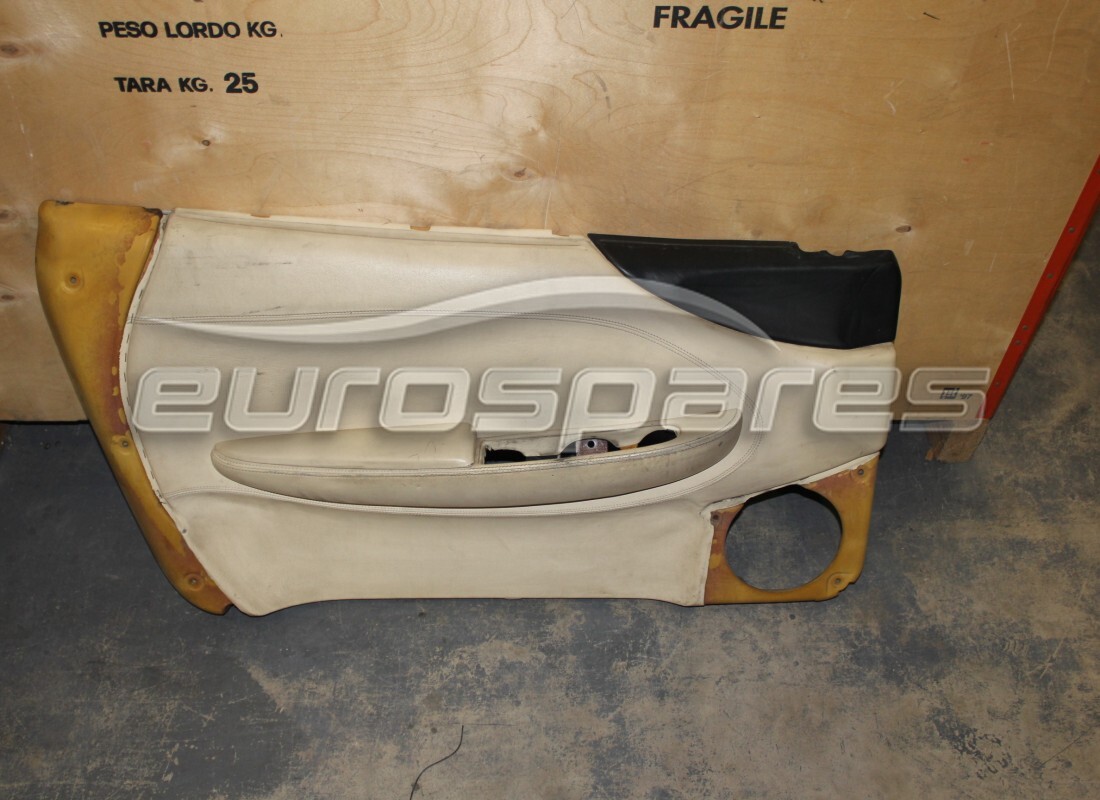 GEBRAUCHTE Ferrari TÜRVERKLEIDUNG LINKS ABDECKT. TEILENUMMER 657074.. (1)