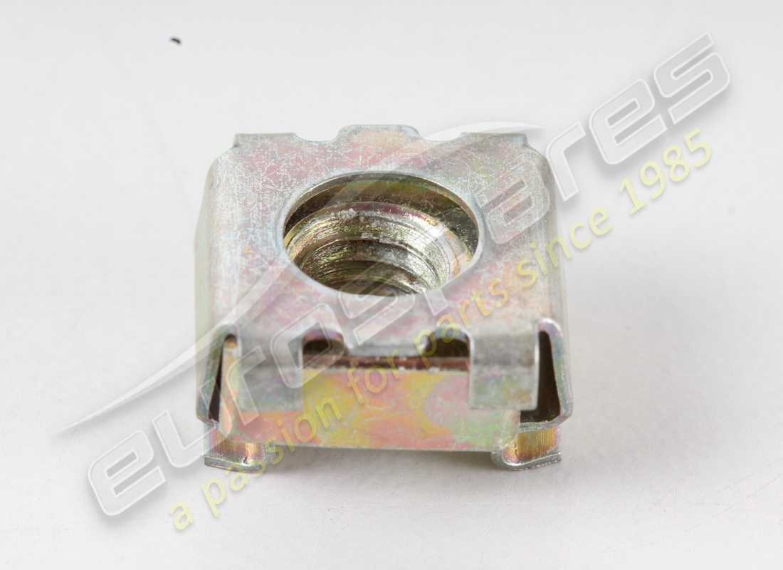 neu maserati käfigmutter m5 b/1. teilenummer 14074490 (3)