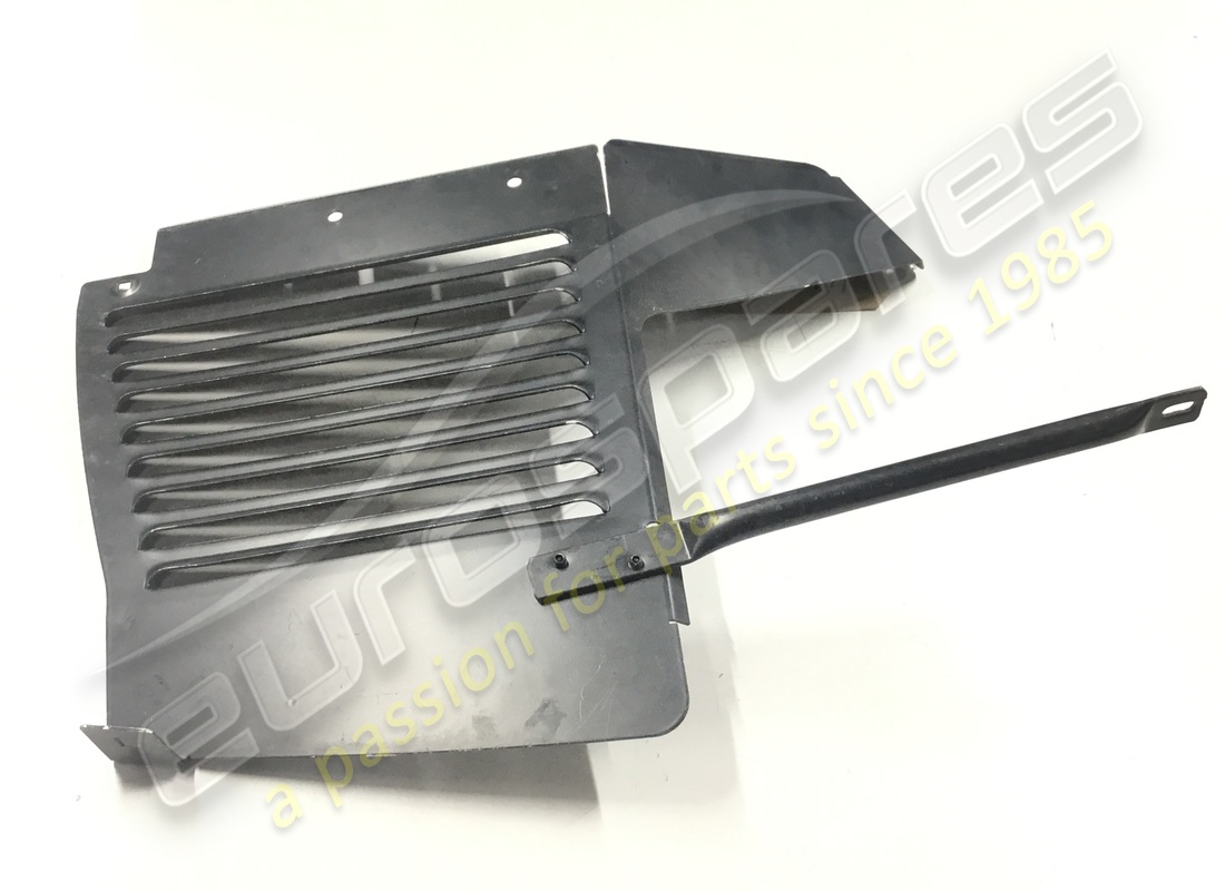 neuer ferrari kiesschutz hinten links. teilenummer 64650800 (1)