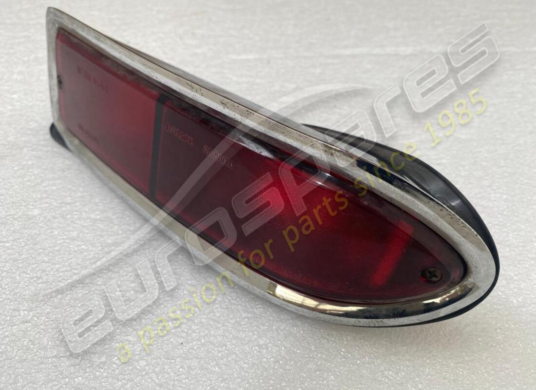 neue ferrari rh-rückleuchte. teilenummer 2428235202 (1)