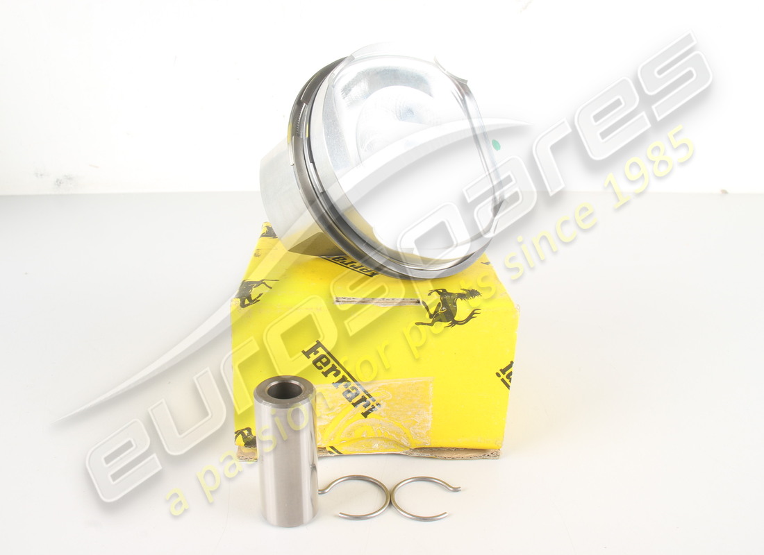 neuer ferrari kolben. teilenummer 171090 (1)