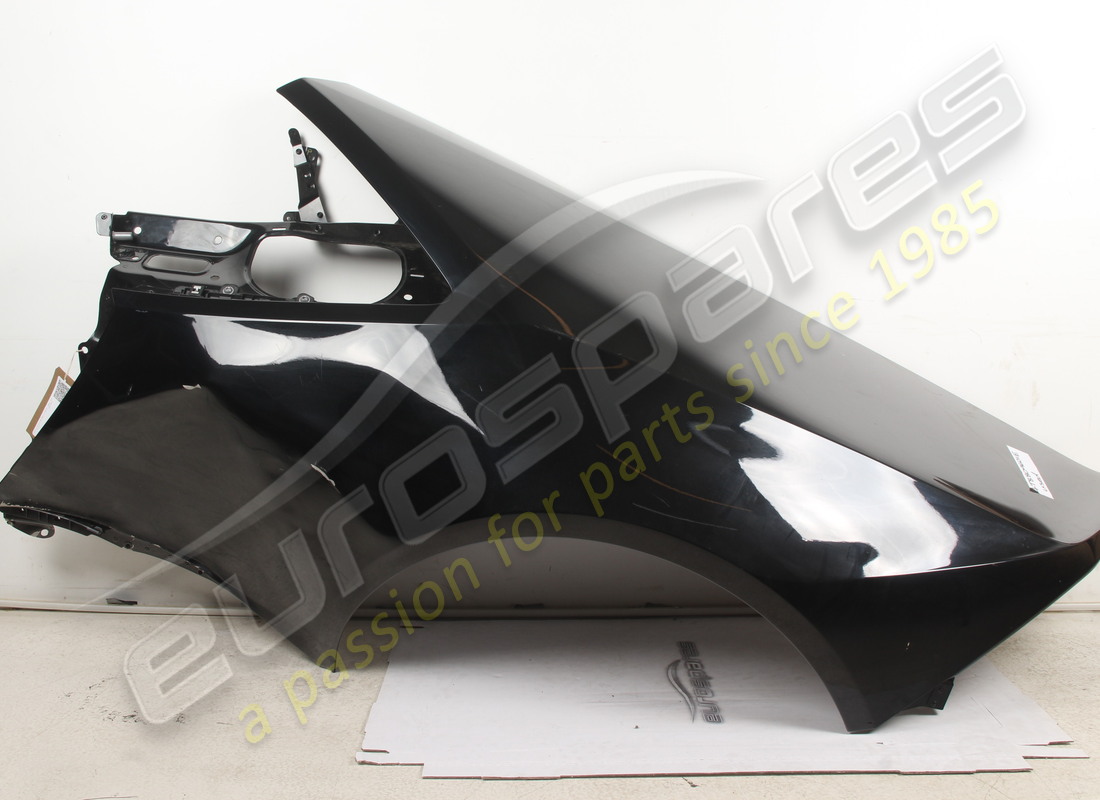 GEBRAUCHTER Lamborghini HINTERER KOTFLÜGEL LINKS. TEILENUMMER 4T8809601E (1)