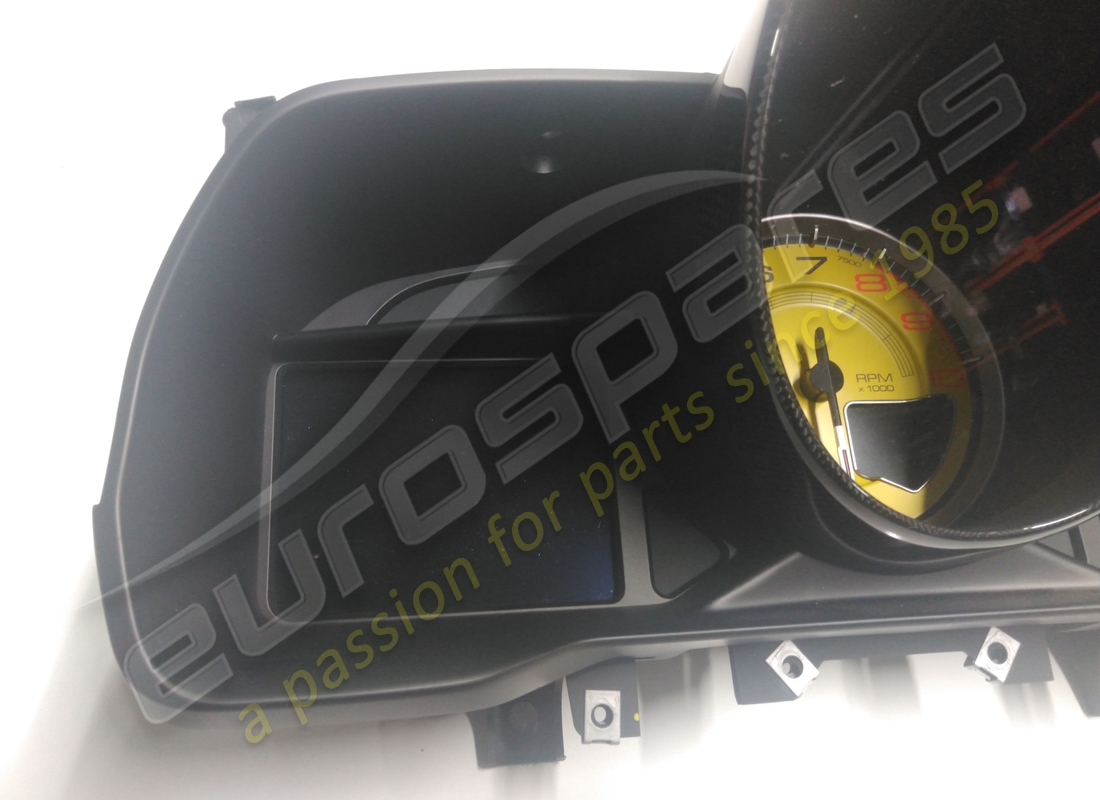gebrauchte ferrari instrumententafel. teilenummer 863733 (3)