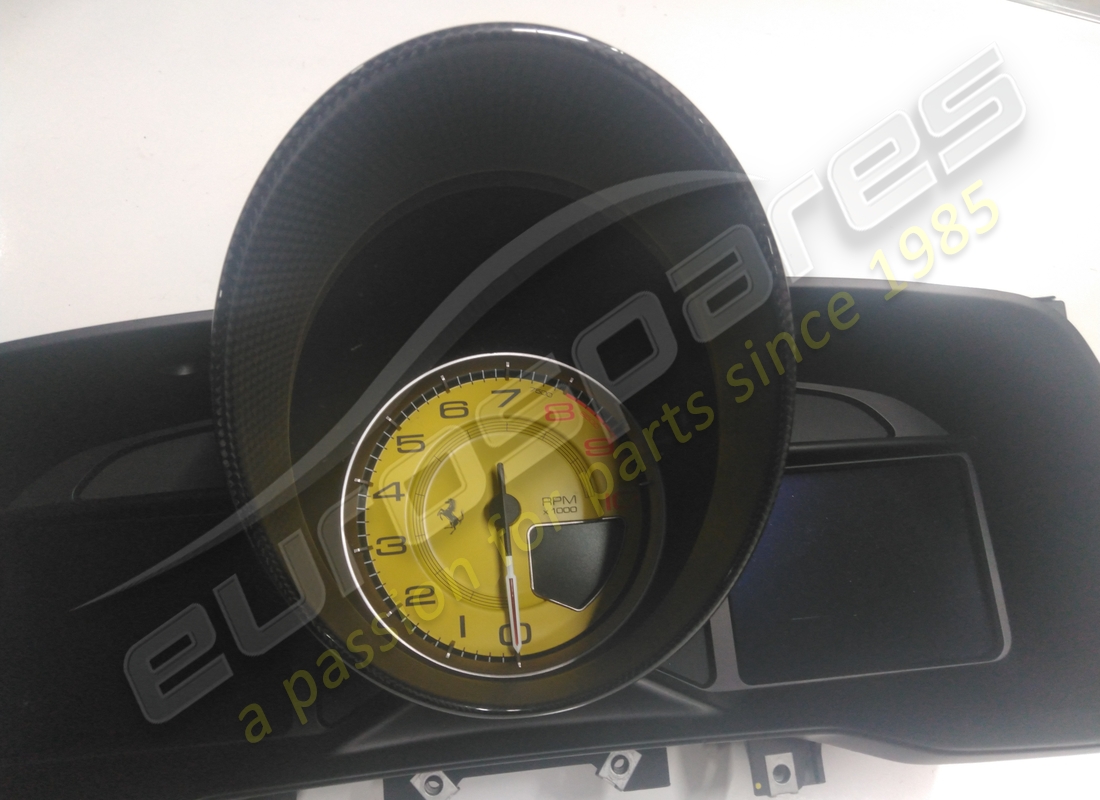 gebrauchte ferrari instrumententafel. teilenummer 863733 (4)