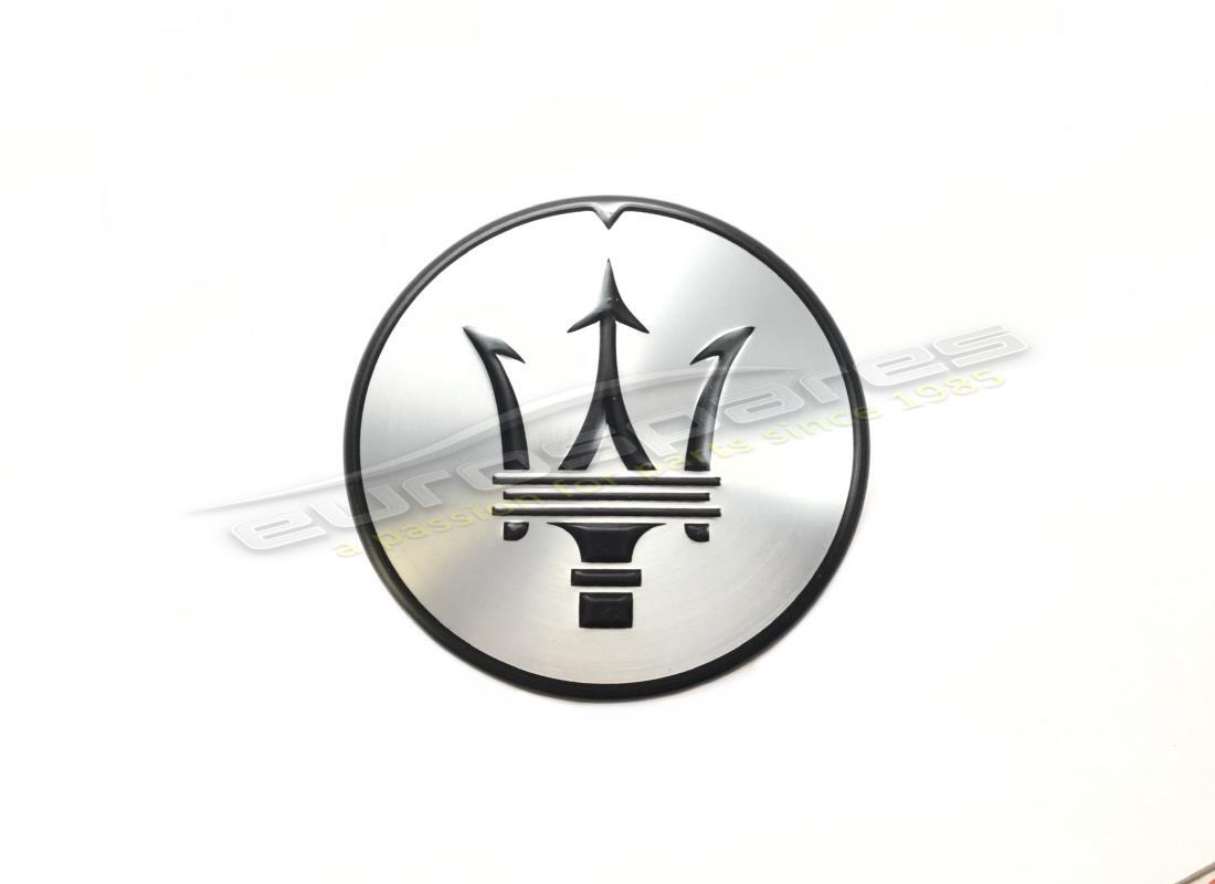 neues maserati radabzeichen grigio opaco. teilenummer 670149988 (1)