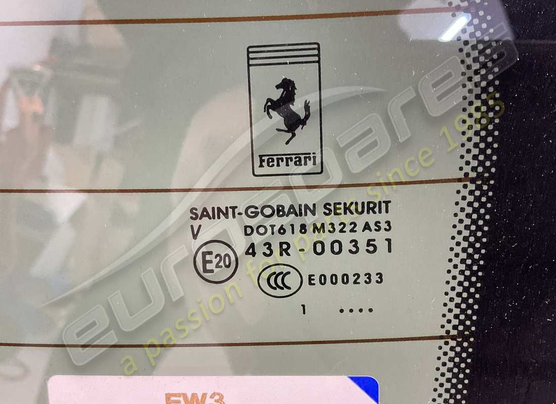 neuer ferrari hinterer bildschirm. teilenummer 84151600 (2)