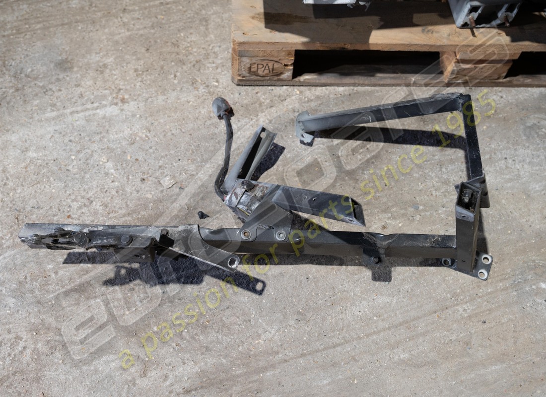 gebrauchter vorderrahmen lamborghini. teilenummer 400805011f (7)