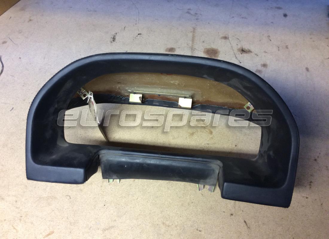 GEBRAUCHTES Ferrari GEPOLSTERTES ARMATURENBRETT. TEILENUMMER 650536.. (1)