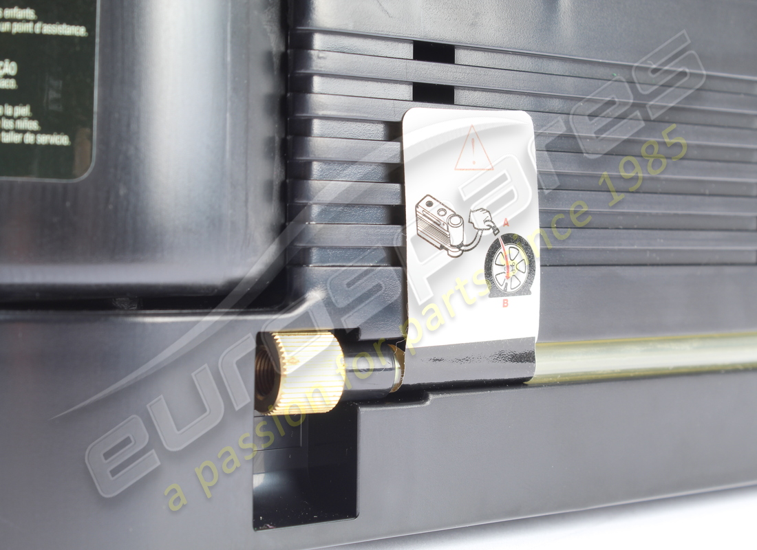 NEU FERRARI KOMPLETTES REIFENREPARATURSET. TEILENUMMER 244704 (6) neu ferrari komplettes reifenreparaturset. teilenummer 244704 (6)