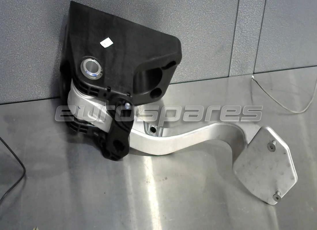 GEBRAUCHTES Ferrari BREMSPEDAL. TEILENUMMER 228972 (1)