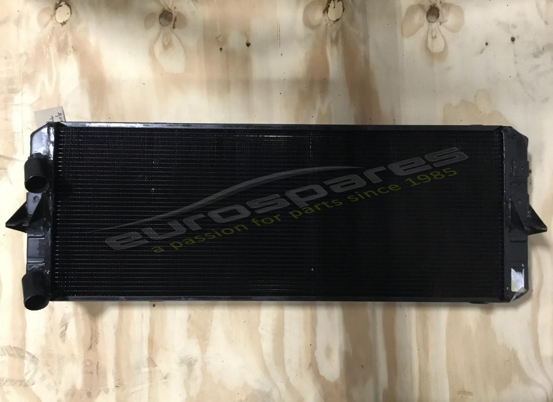 ÜBERHOLTER Ferrari WASSERKÜHLER 365GT4 BB . TEILENUMMER 103344 (1)