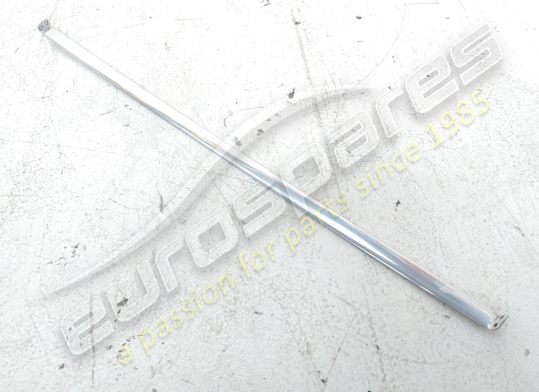 neues ferrari-formteil. teilenummer 2432884008 (1)
