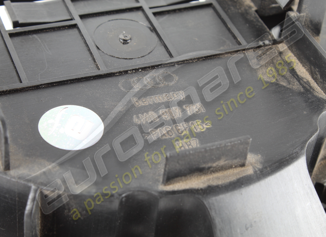 GEBRAUCHTER LAMBORGHINI HALTER, ELEKTRISCHES KPE. TEILENUMMER 4M0907731 (1) gebrauchter lamborghini halter, elektrisches kpe. teilenummer 4m0907731 (1)