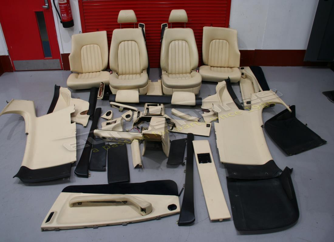 GEBRAUCHT Ferrari RHD KOMPLETTE INNENRAUM IN CREME. TEILENUMMER 900114698 (1)