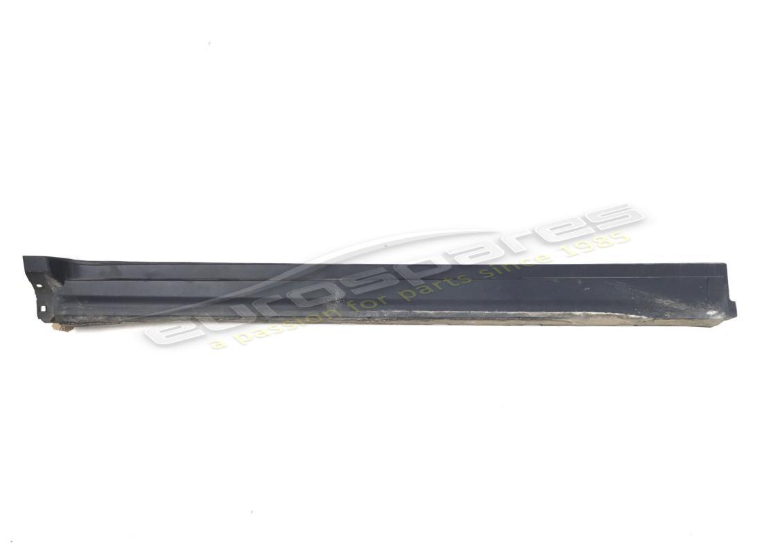 GEBRAUCHT Maserati RECHTE VORDERE TÜRFORM, GEPRÄGT. TEILENUMMER 670065826 (1)