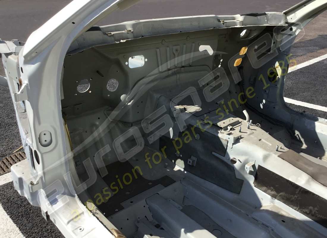 neu (andere) maserati komplettes lhd-fahrgestell. teilenummer 980145185 (9)