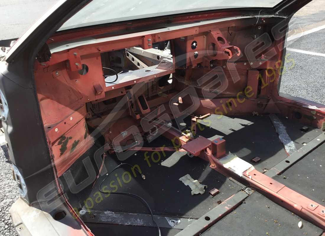 gebrauchtes ferrari vorderes fahrgestell. teilenummer 65742300 (7)