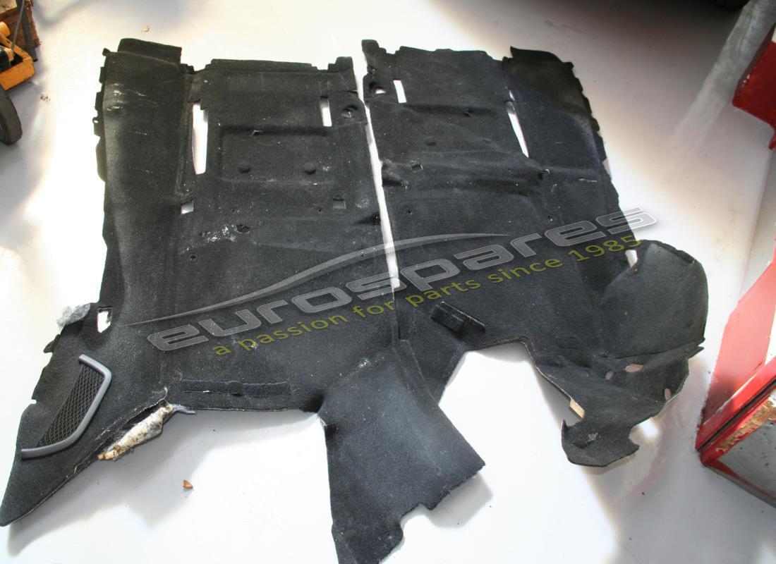 GEBRAUCHTER Lamborghini BODENBELAG . TEILENUMMER 4T2863109BQG8 (1)