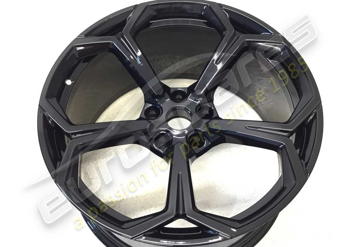 überholtes lamborghini hinterrad. teilenummer 4ml601025q (2)