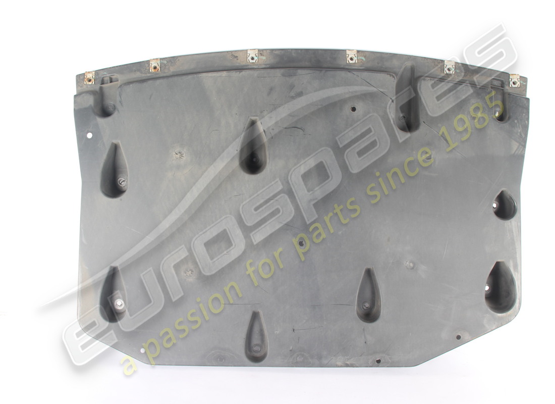 GEBRAUCHT Maserati HINTERER AERODYNAMISCHER SCHILD . TEILENUMMER 670031359 (1)