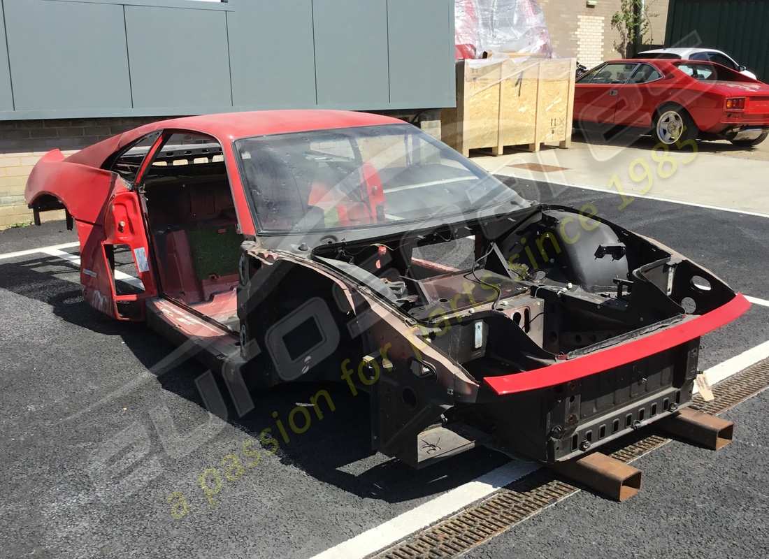 gebrauchtes ferrari vorderes fahrgestell. teilenummer 65742300 (3)