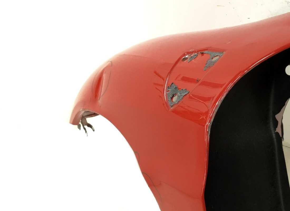 gebrauchter ferrari komplett linker frontfender. teilenummer 80556411 (2)