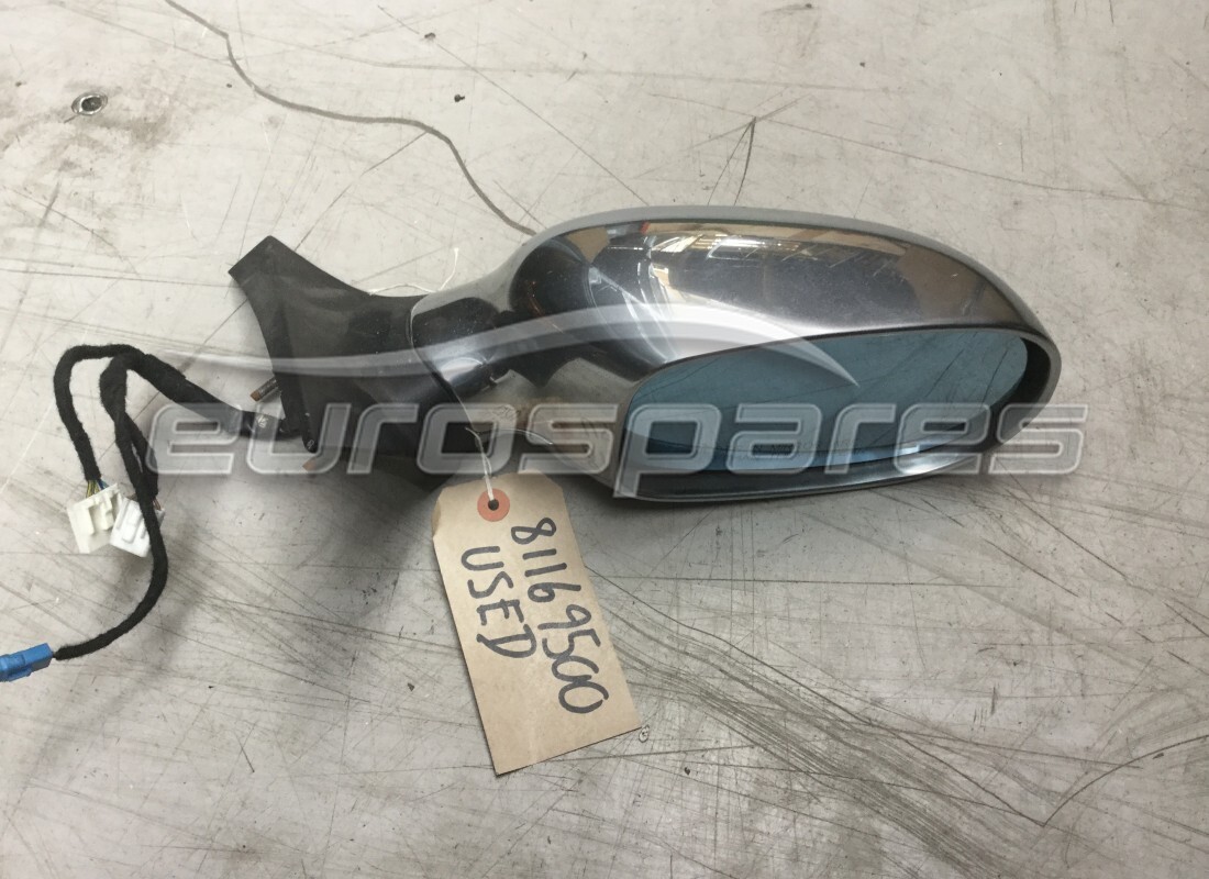 GEBRAUCHTER Ferrari RECHTER AUSSENSPIEGEL. TEILENUMMER 81169500 (1)
