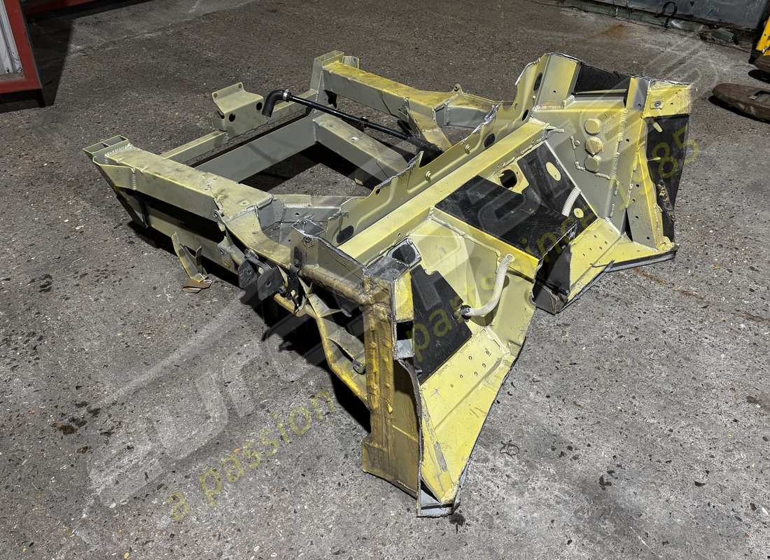 gebraucht lamborghini vorderes fahrgestellteil. teilenummer 400805011g (2)