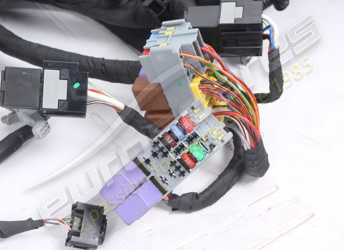 NEUES FERRARI VORDERKABEL. TEILENUMMER 288057 (4) neues ferrari vorderkabel. teilenummer 288057 (4)