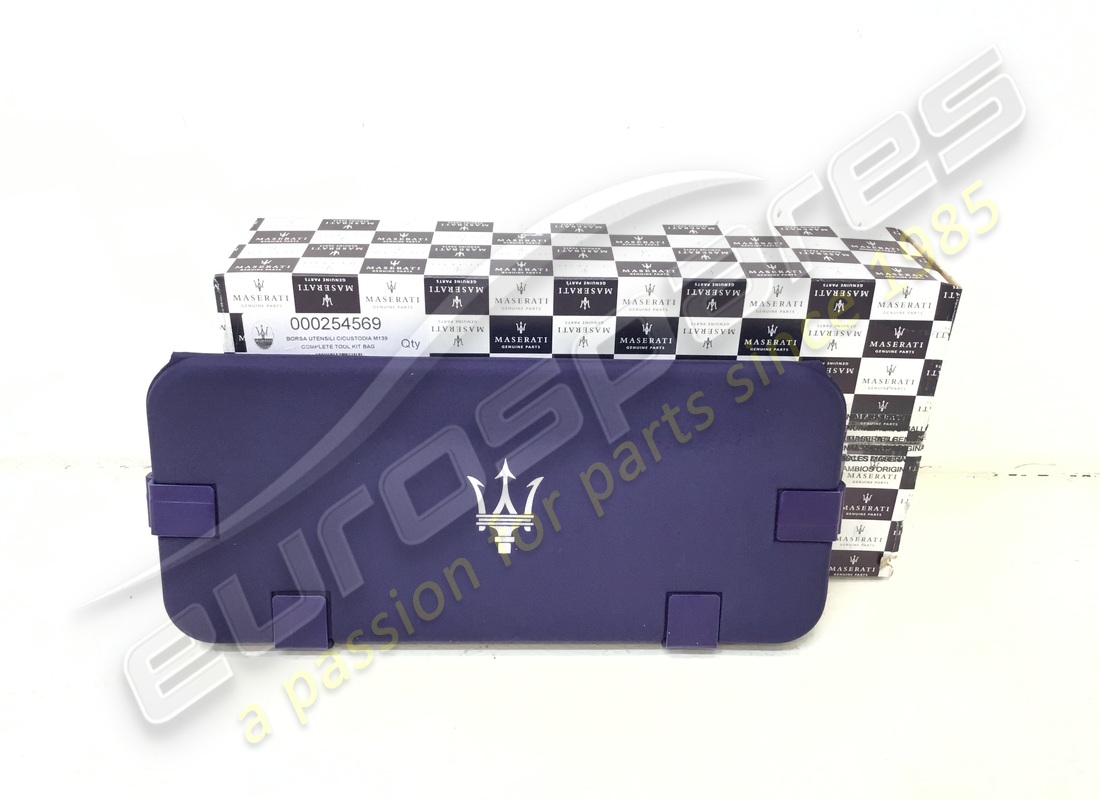 neues maserati werkzeugkit m1. teilenummer 254569 (1)