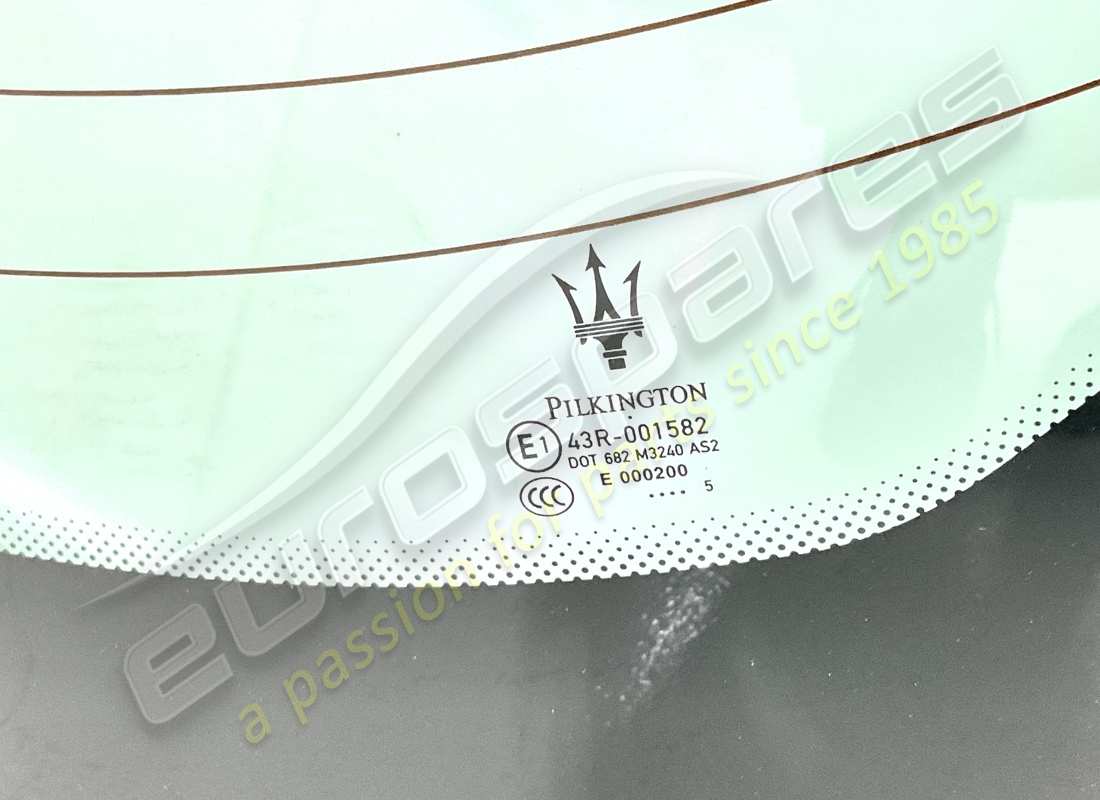 neues maserati heckfensterglas. teilenummer 68881600 (2)