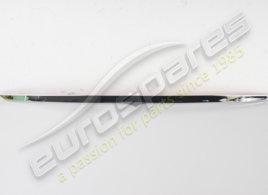 neue maserati hintere motorhaubenform. teilenummer 83446000 (1)