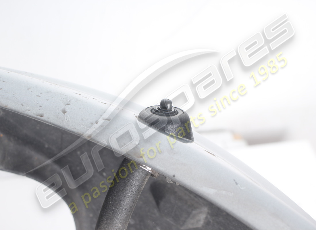 gebrauchter ferrari frontstoßstange. teilenummer 64861610 (14)