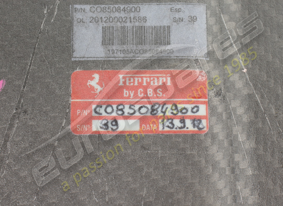 neuer ferrari rechter inspektionsabdeckung. teilenummer 85084900 (3)