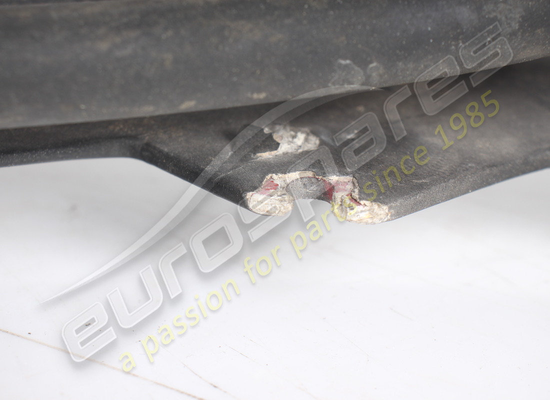 gebrauchter ferrari frontstoßstange. teilenummer 64861610 (19)