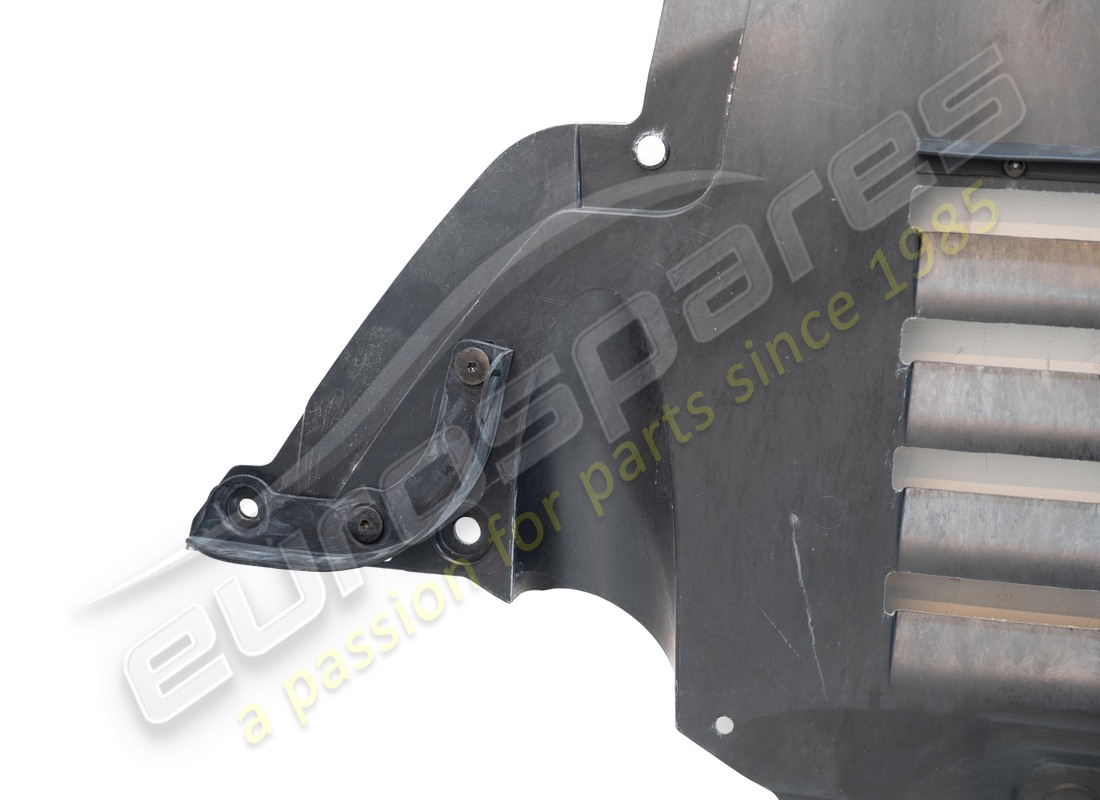 NEUER FERRARI VORDERTEIL DER FRONTFLACHEN. TEILENUMMER 86097900 (2) neuer ferrari vorderteil der frontflachen. teilenummer 86097900 (2)