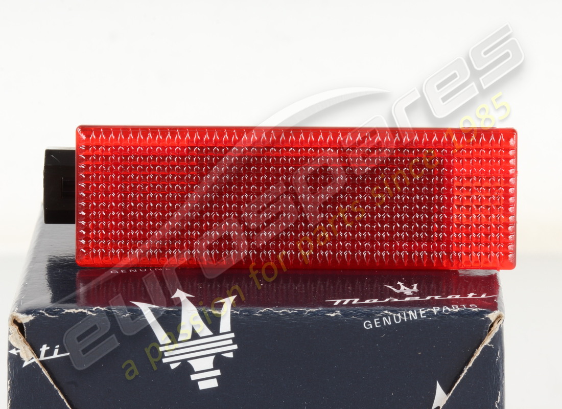 neues maserati türlicht. teilenummer 670007082 (3)