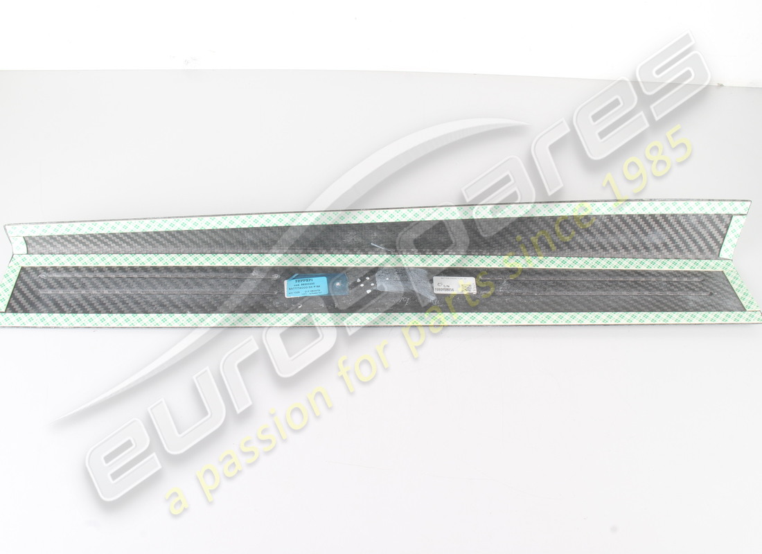 neu ferrari aussenschweller aus kohlefaser s. teilenummer 70004382 (6)
