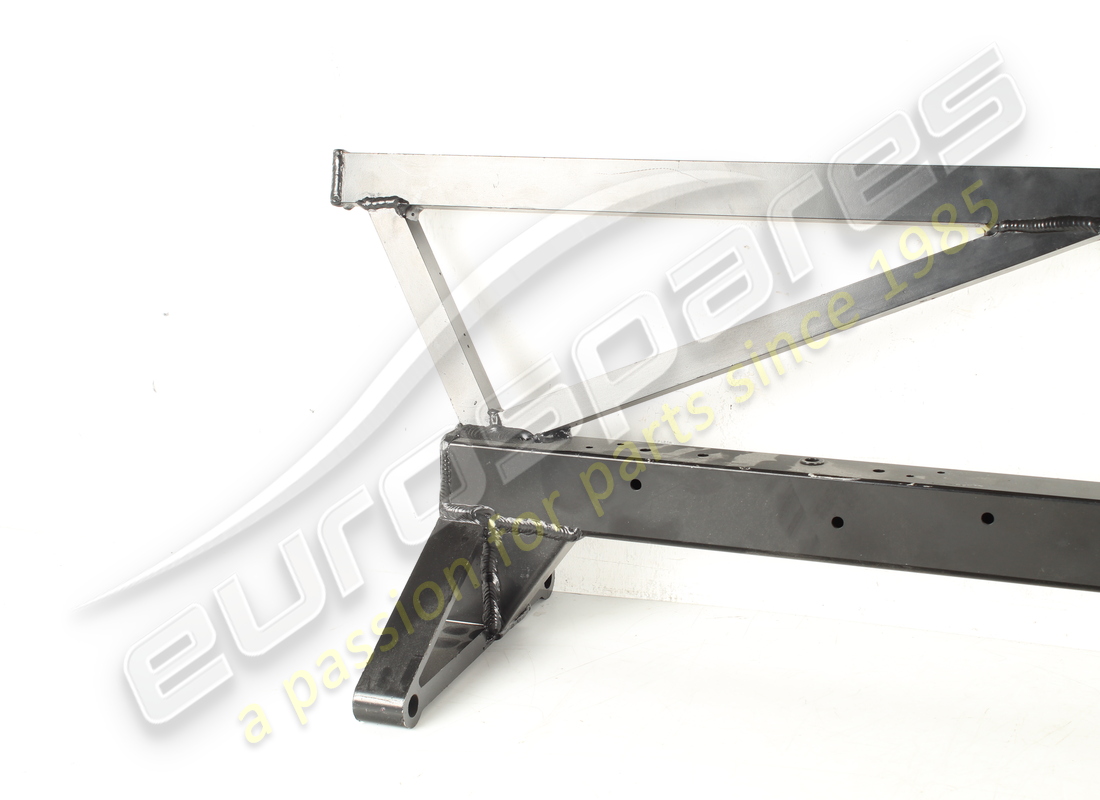 neuer lamborghini hinterer querträger. teilenummer 429813235 (2)