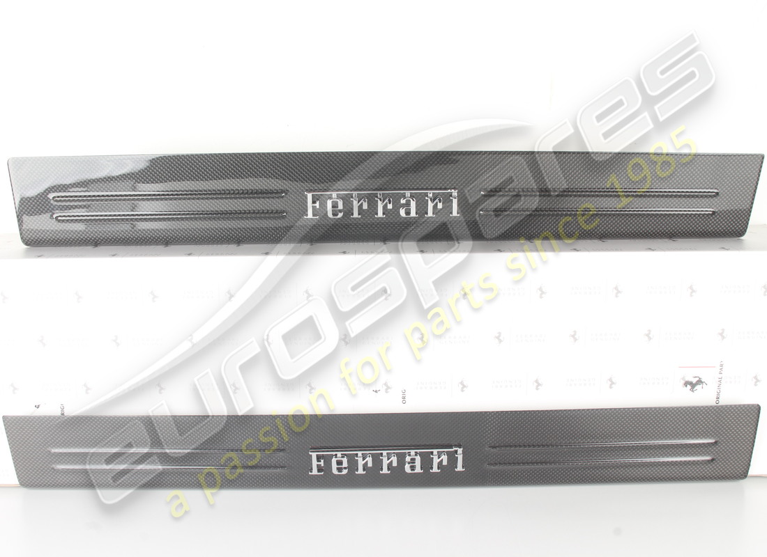 neu ferrari aussenschweller aus kohlefaser s. teilenummer 70004382 (1)