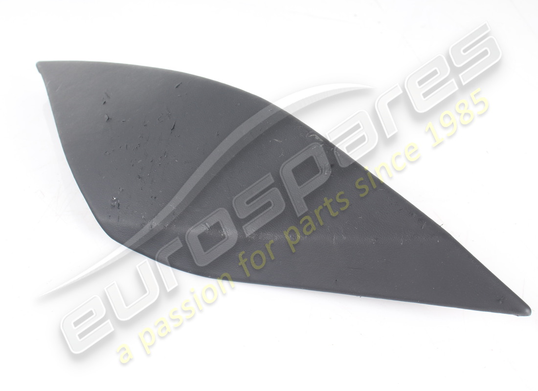 GEBRAUCHTE FERRARI UNTERE RECHTE SÄULENABDECKUNG. TEILENUMMER 840031.. (1) gebrauchte ferrari untere rechte säulenabdeckung. teilenummer 840031.. (1)