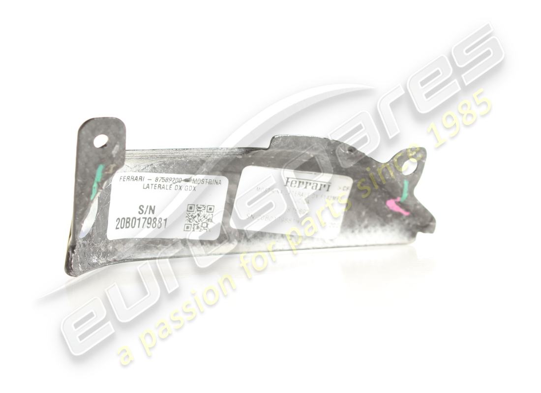 verwendet ferrari rh seitliche einkleidung. teilenummer 875892 (2)