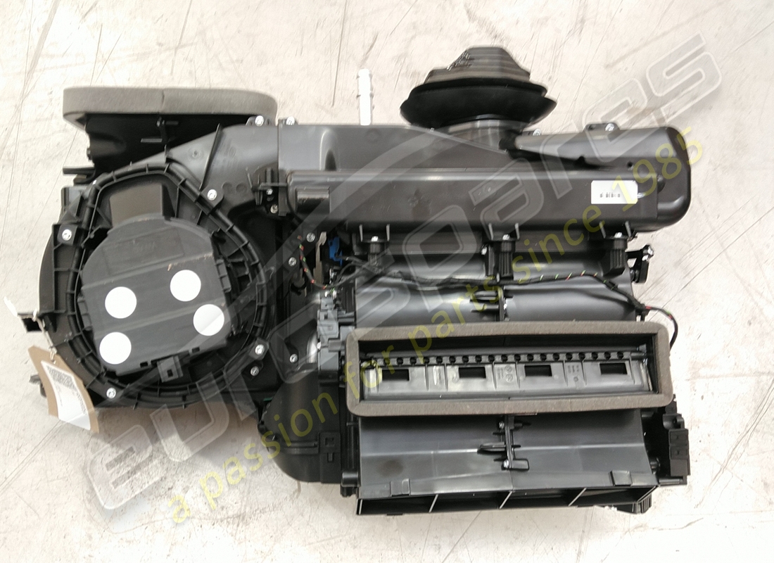 VERWENDET Lamborghini HLK-EINHEIT 1234YF . TEILENUMMER 4S2816005A (1)