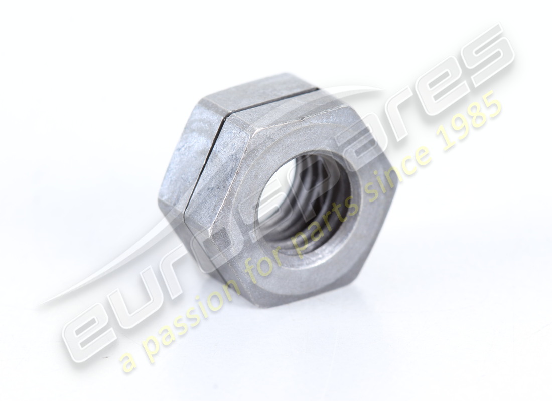 neue ferrari mutter. teilenummer 114748 (1)