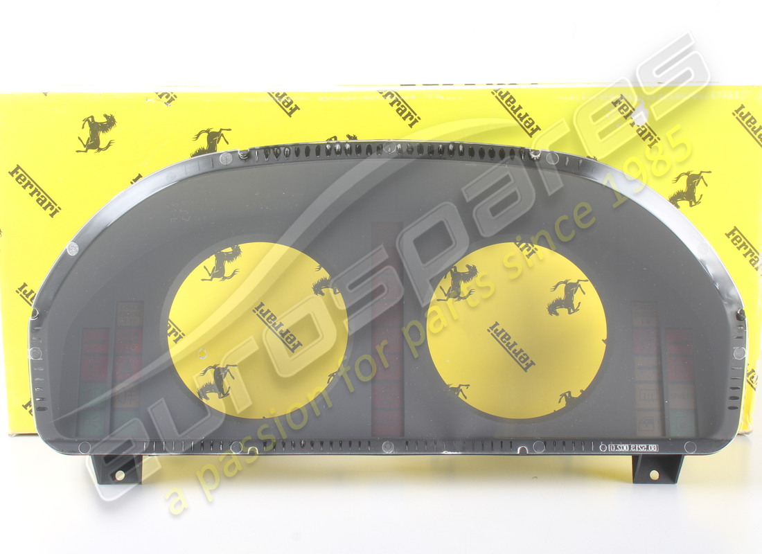 neues ferrari panel. teilenummer 153074 (1)