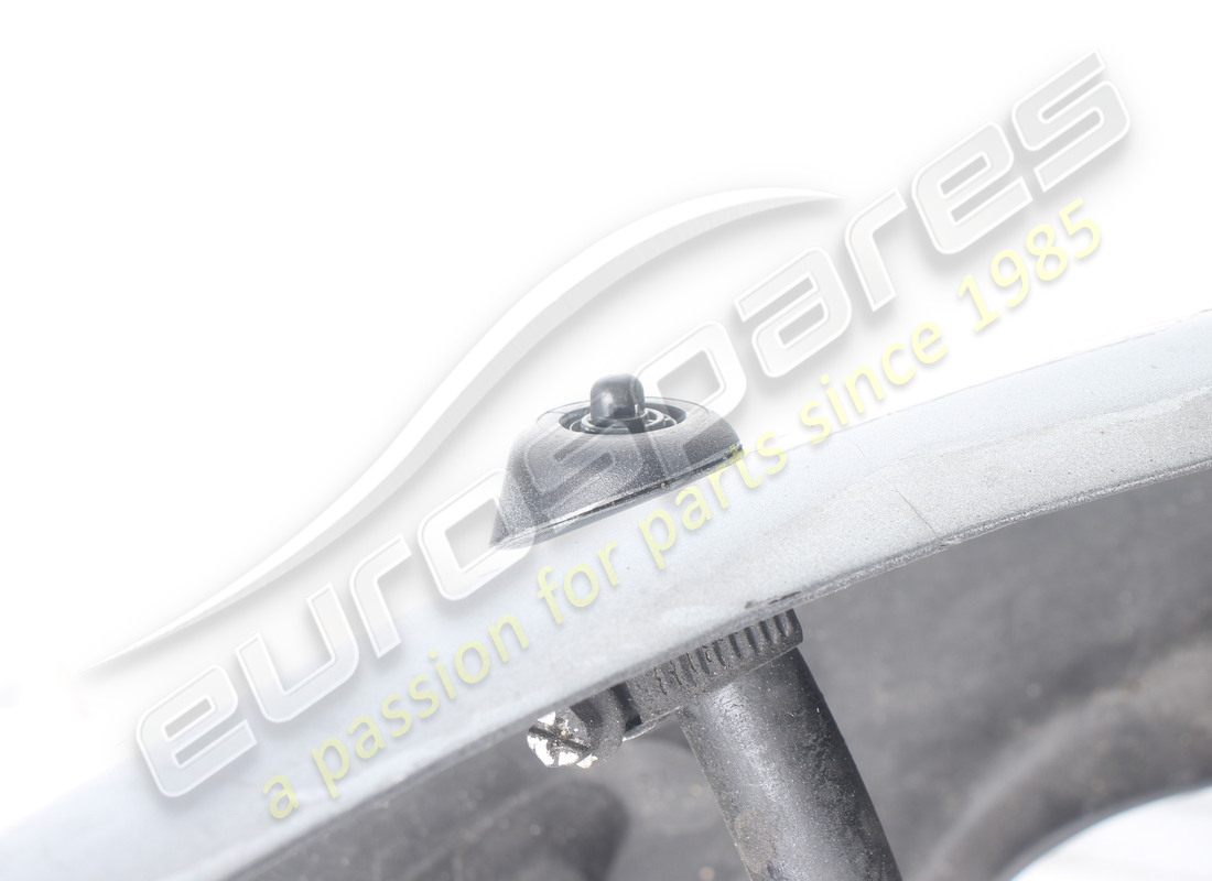 gebrauchter ferrari frontstoßstange. teilenummer 64861610 (13)