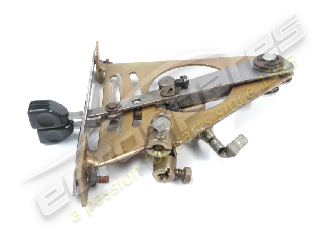 used ​​maserati complessivo supporto e leve comando starter e riscaldamento per guida destra. teilenummer 117bv77222 (2)