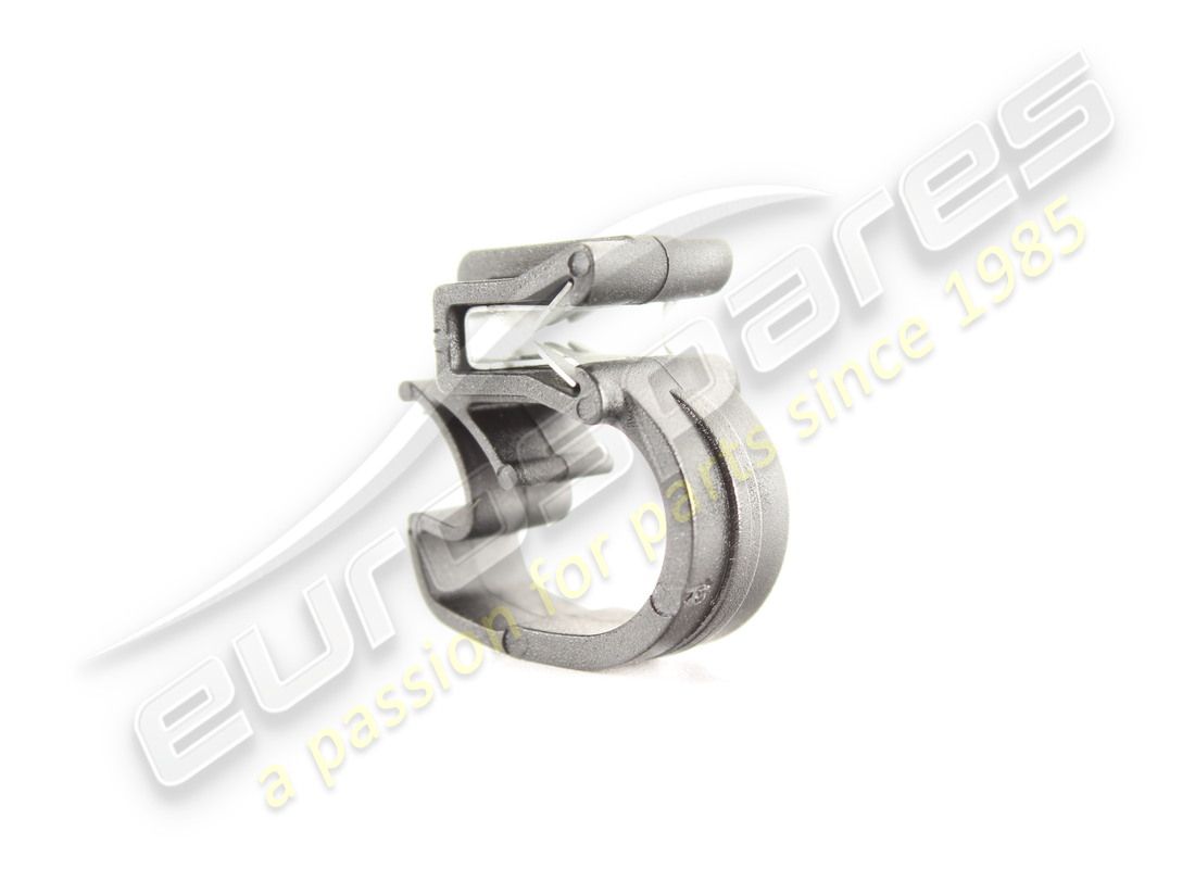neuer maserati clip. teilenummer 379290721 (2)