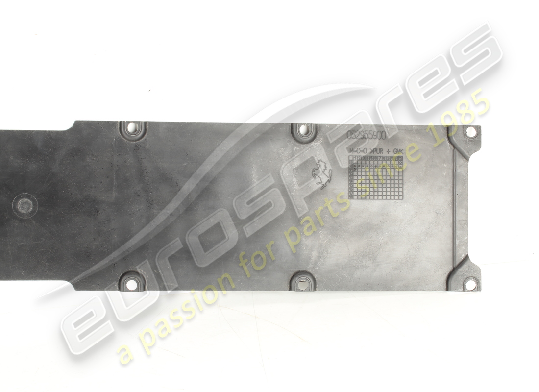 GEBRAUCHT FERRARI ZENTRALER UNTERBODENSCHUTZ. TEILENUMMER 82884900 (6) gebraucht ferrari zentraler unterbodenschutz. teilenummer 82884900 (6)